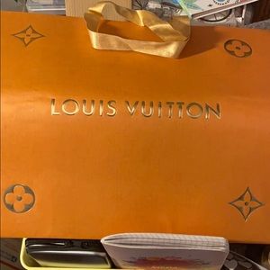 LV shopping bag medium size
